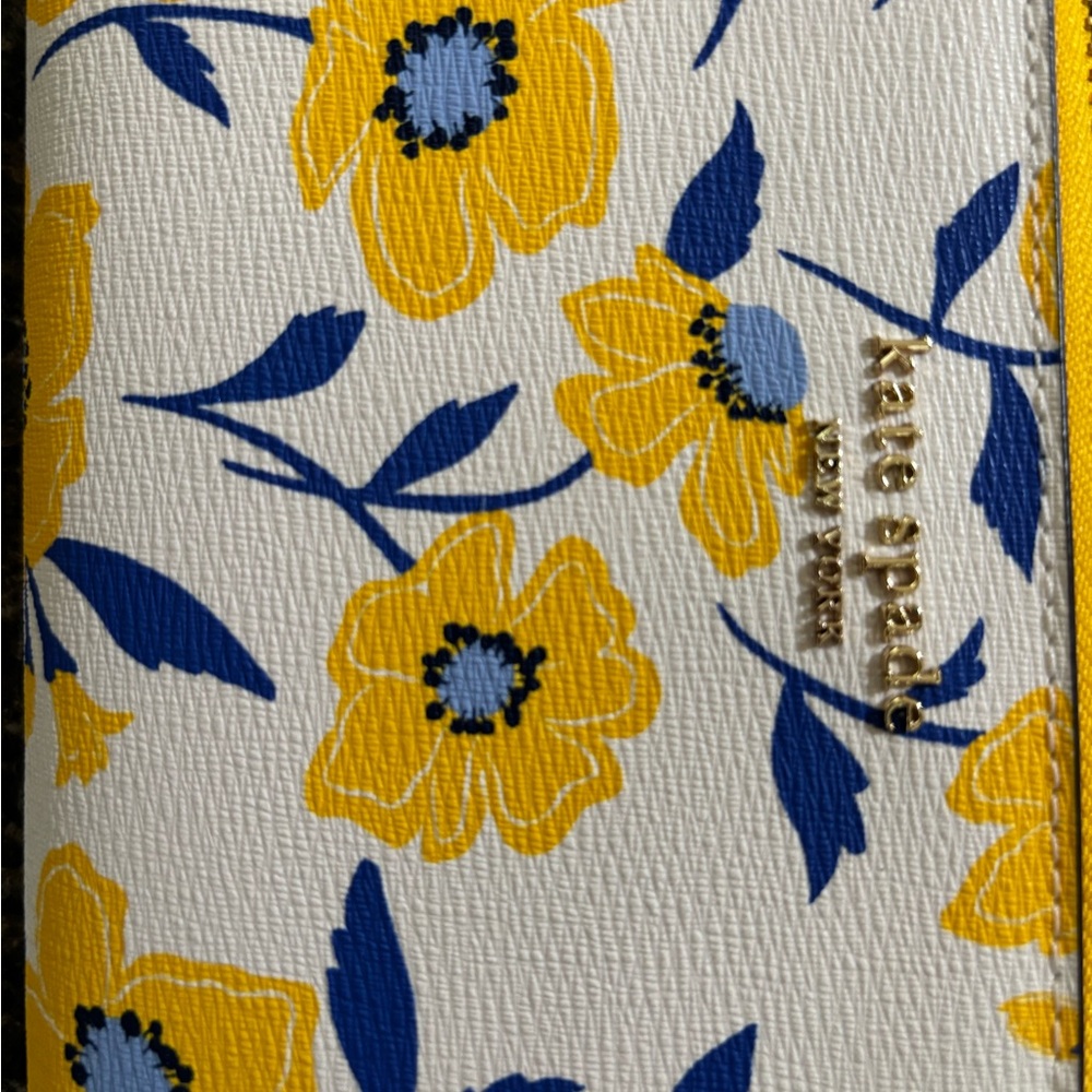 Floral Zip-Around Wallet - Picture 5 of 5